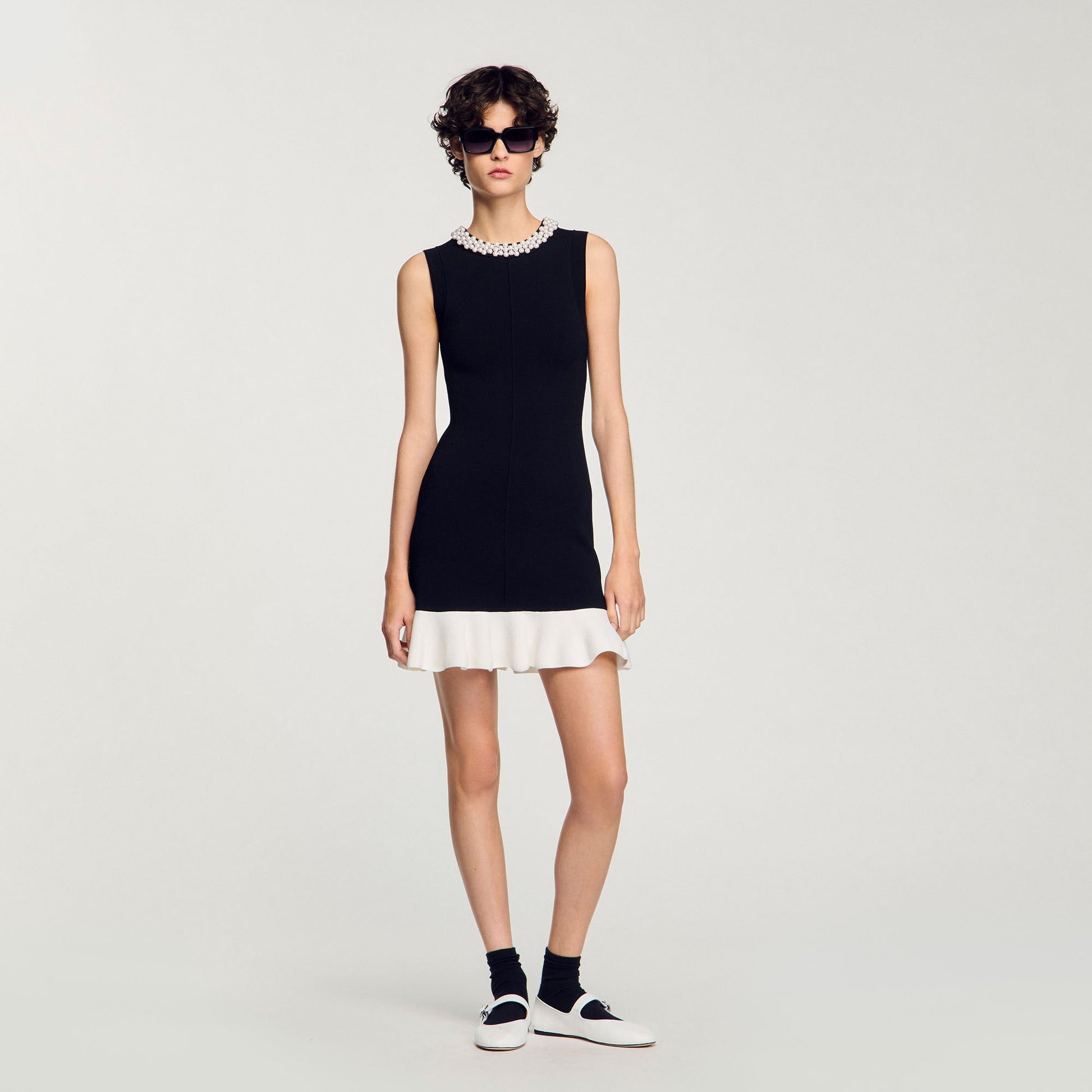 Sandro Mini knit dress with beaded neck Black / Ecru