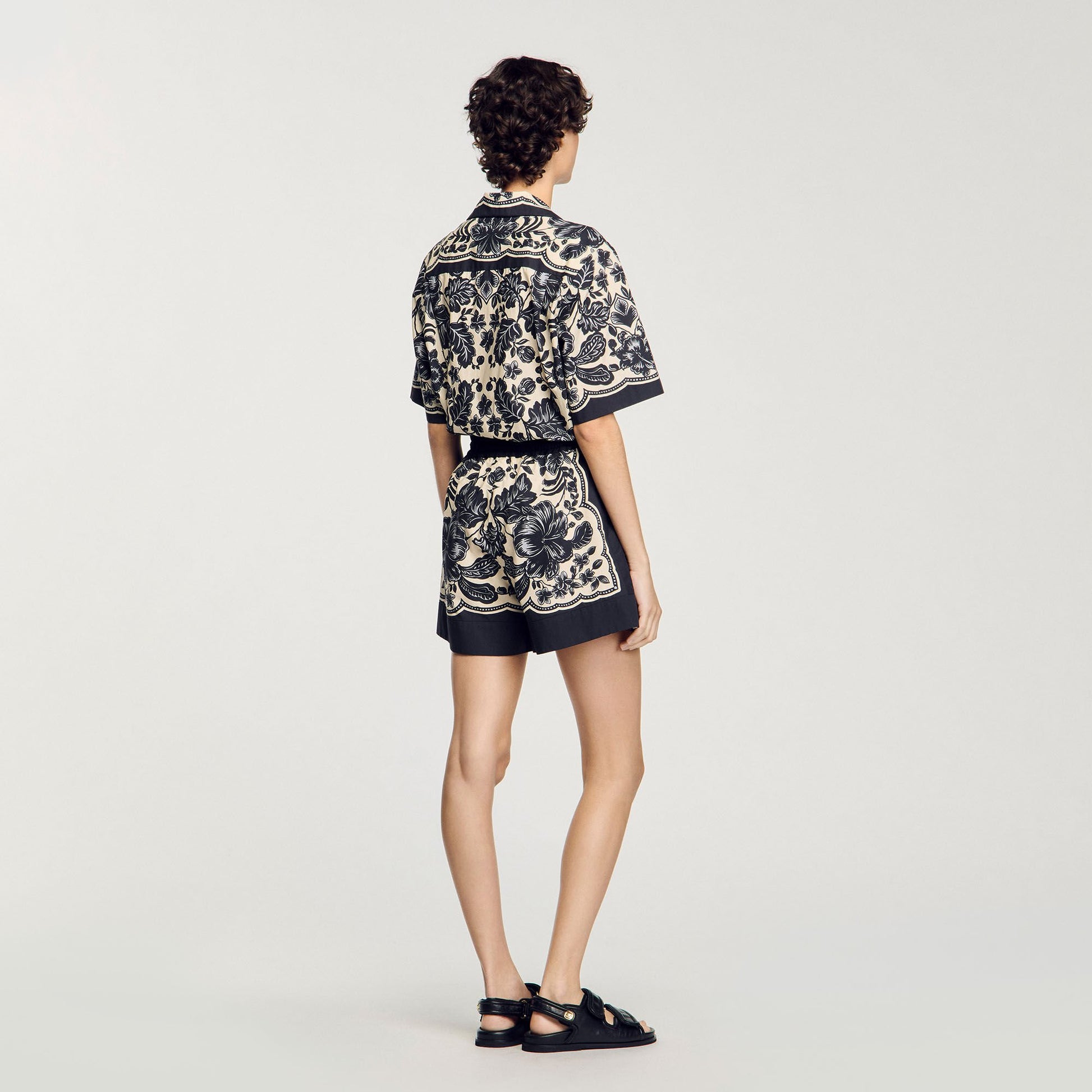 Sandro Floral print shorts Ecru / Black