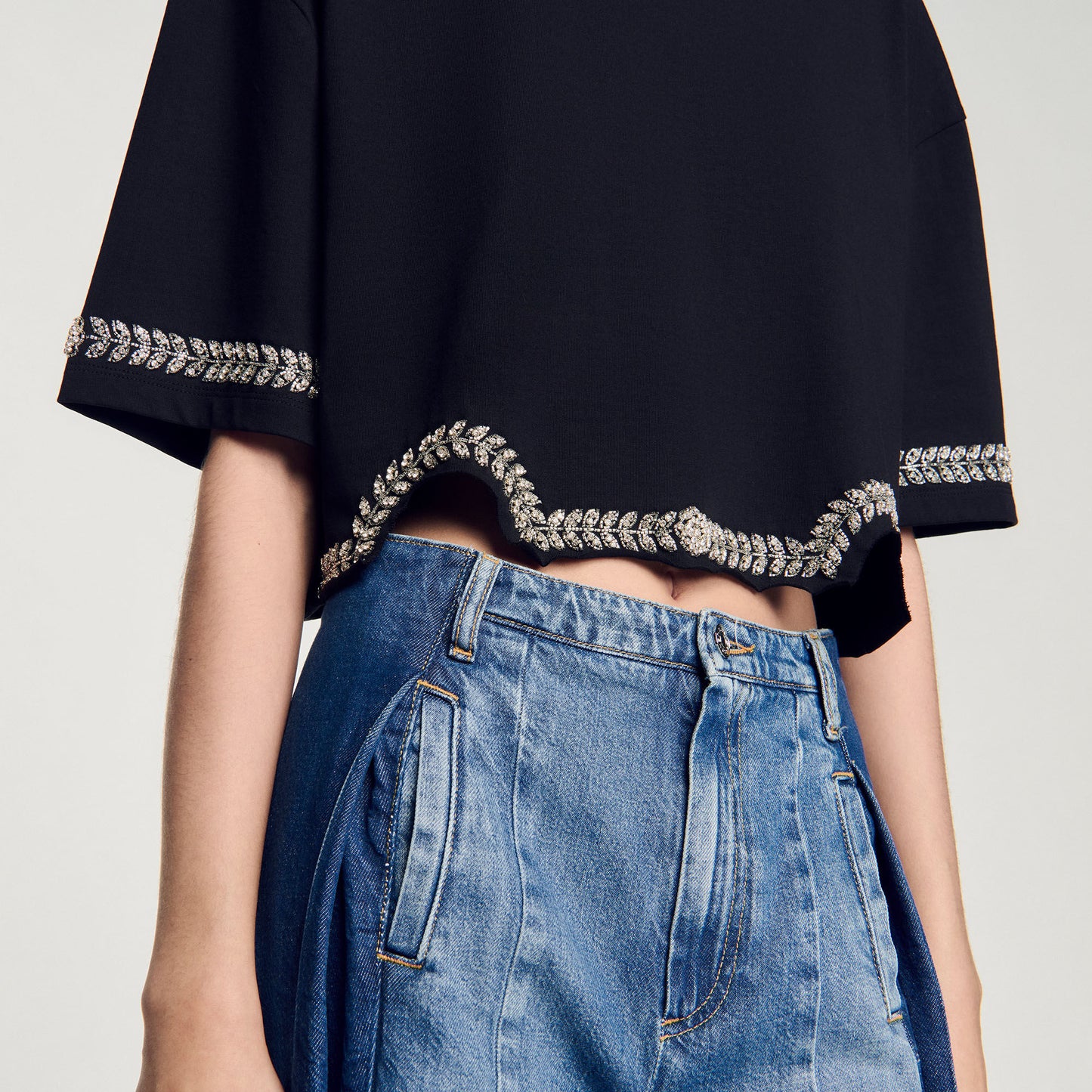 Sandro Rhinestone cropped T-shirt Black