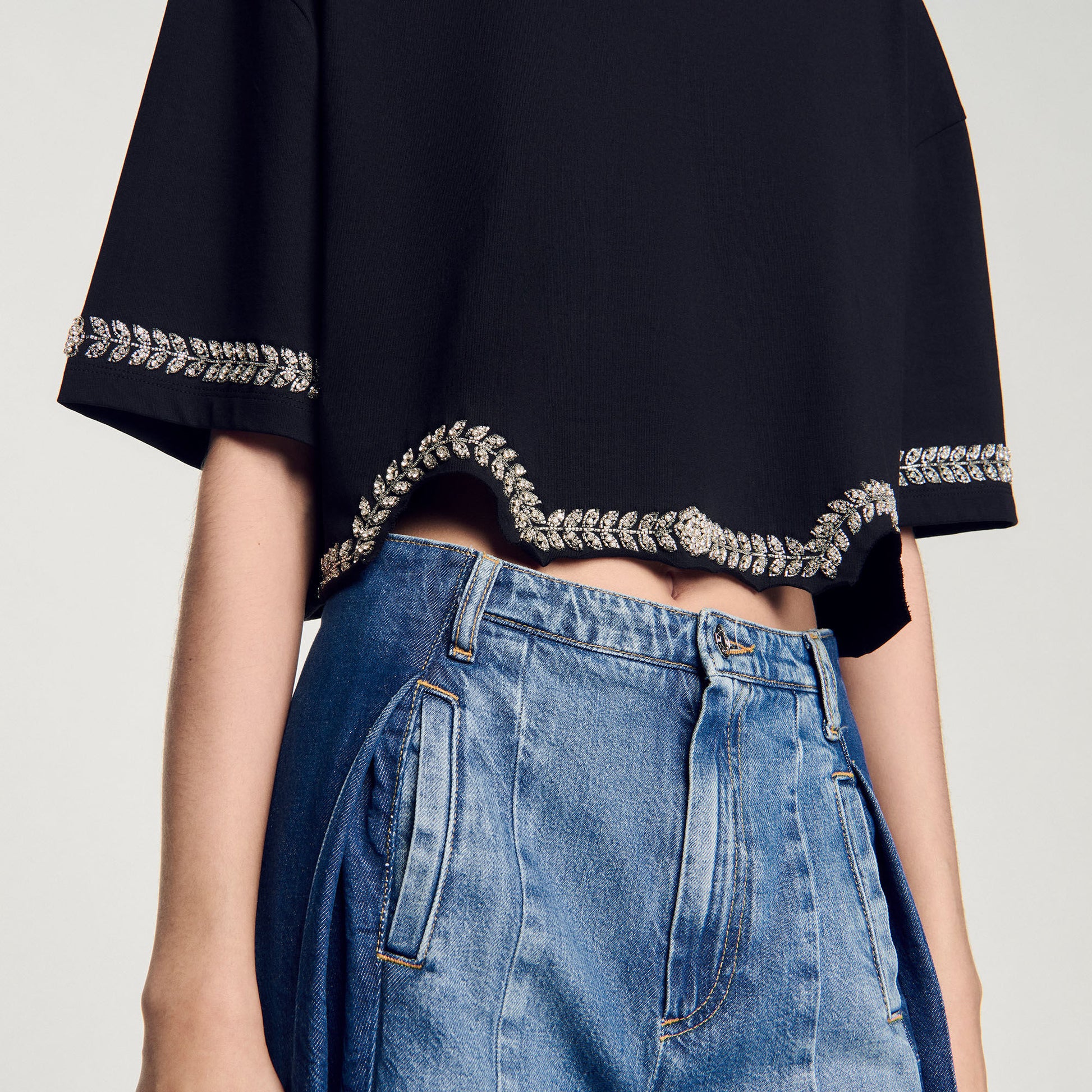 Sandro Rhinestone cropped T-shirt Black