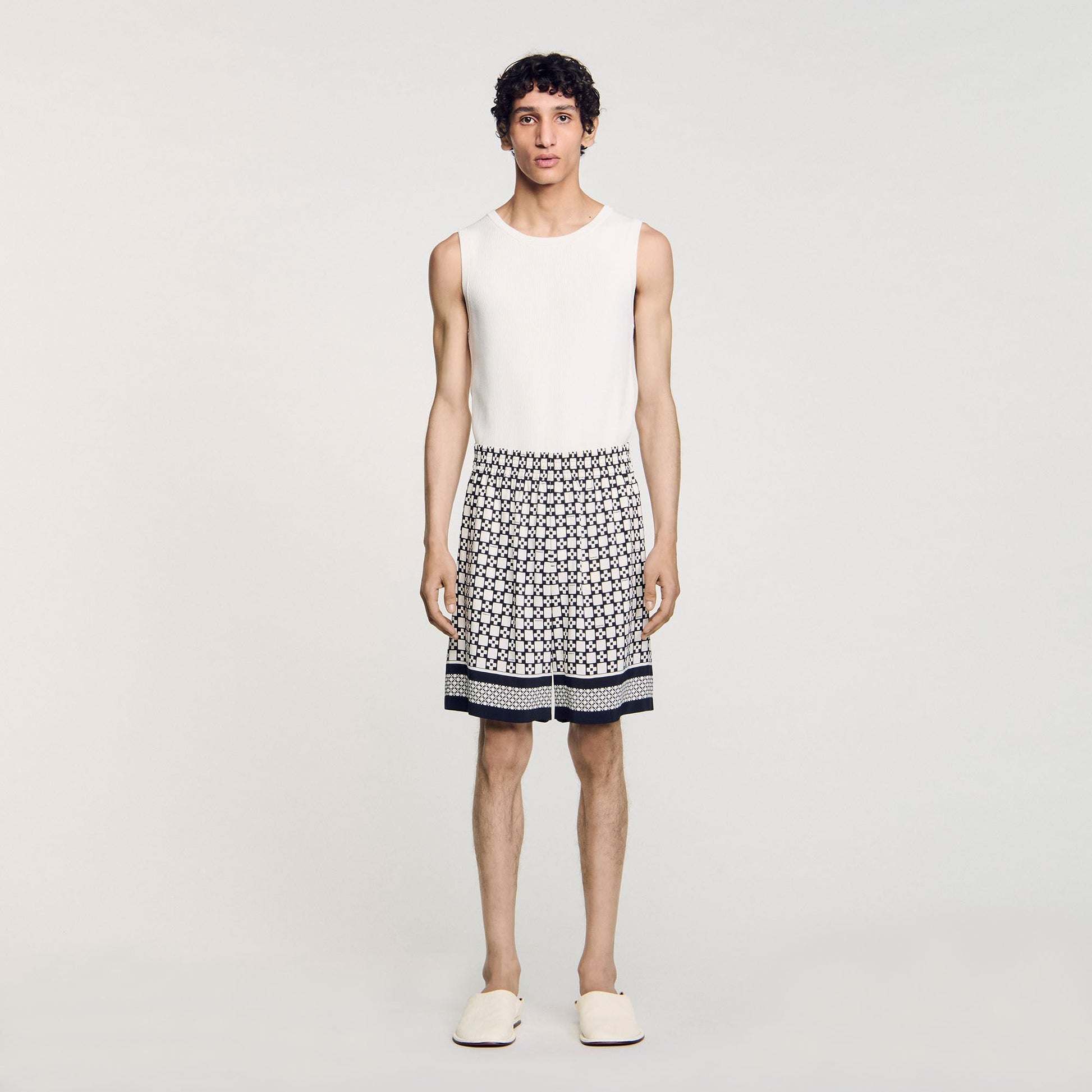 Sandro Square Cross flowy bermuda shorts Black