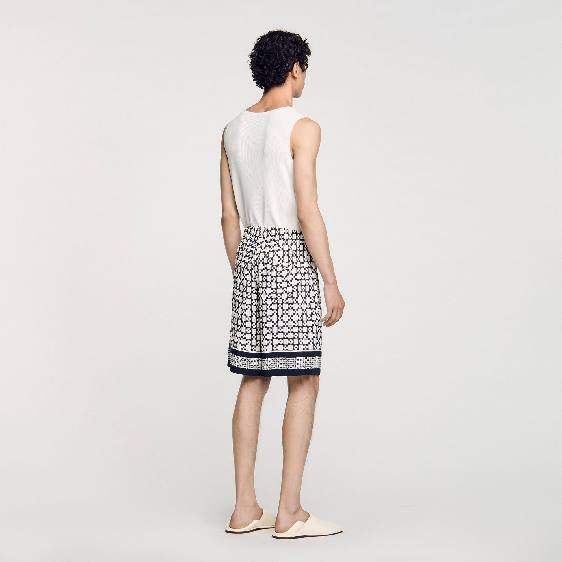 Sandro Square Cross flowy bermuda shorts Black