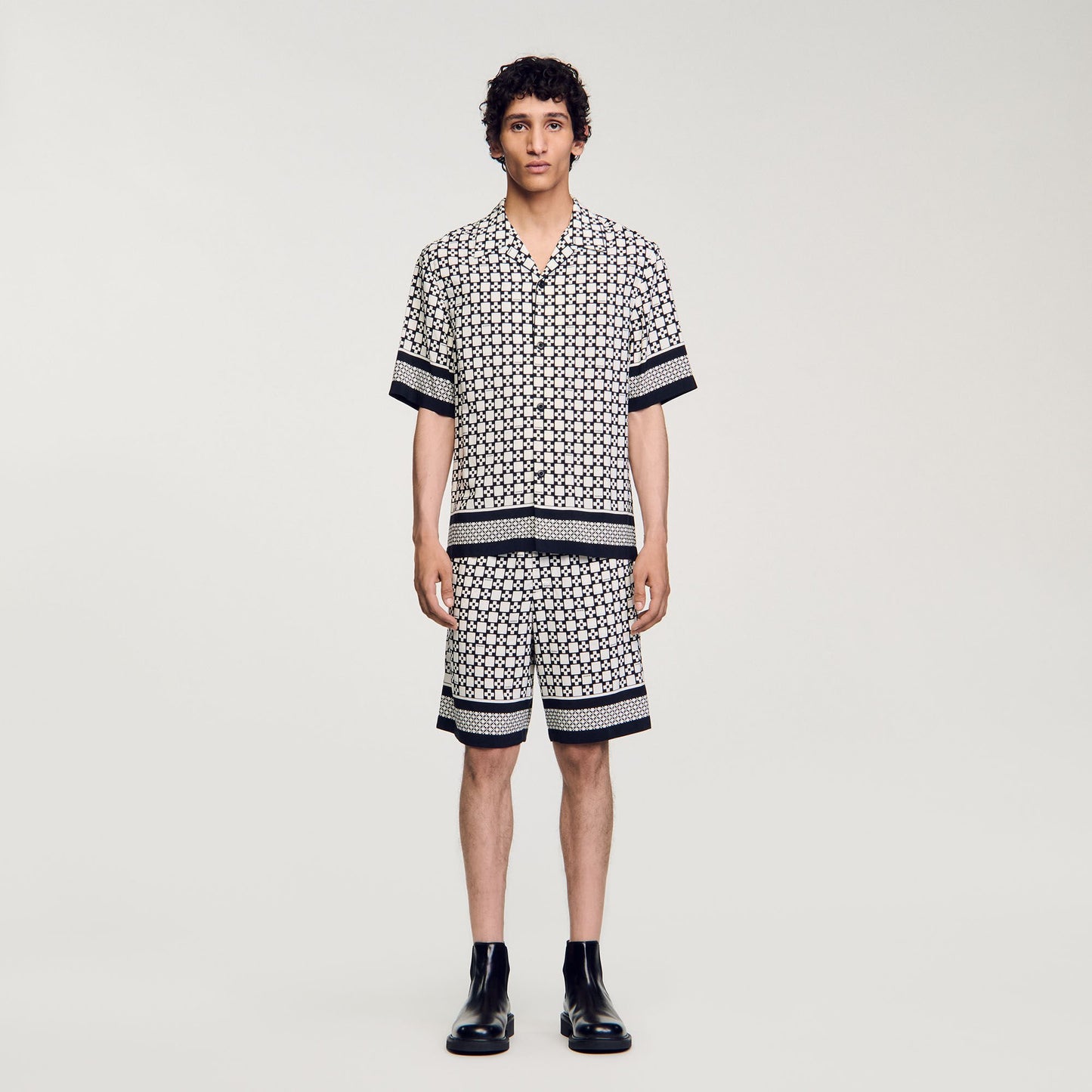 Sandro Square Cross short-sleeved shirt Ecru / Navy