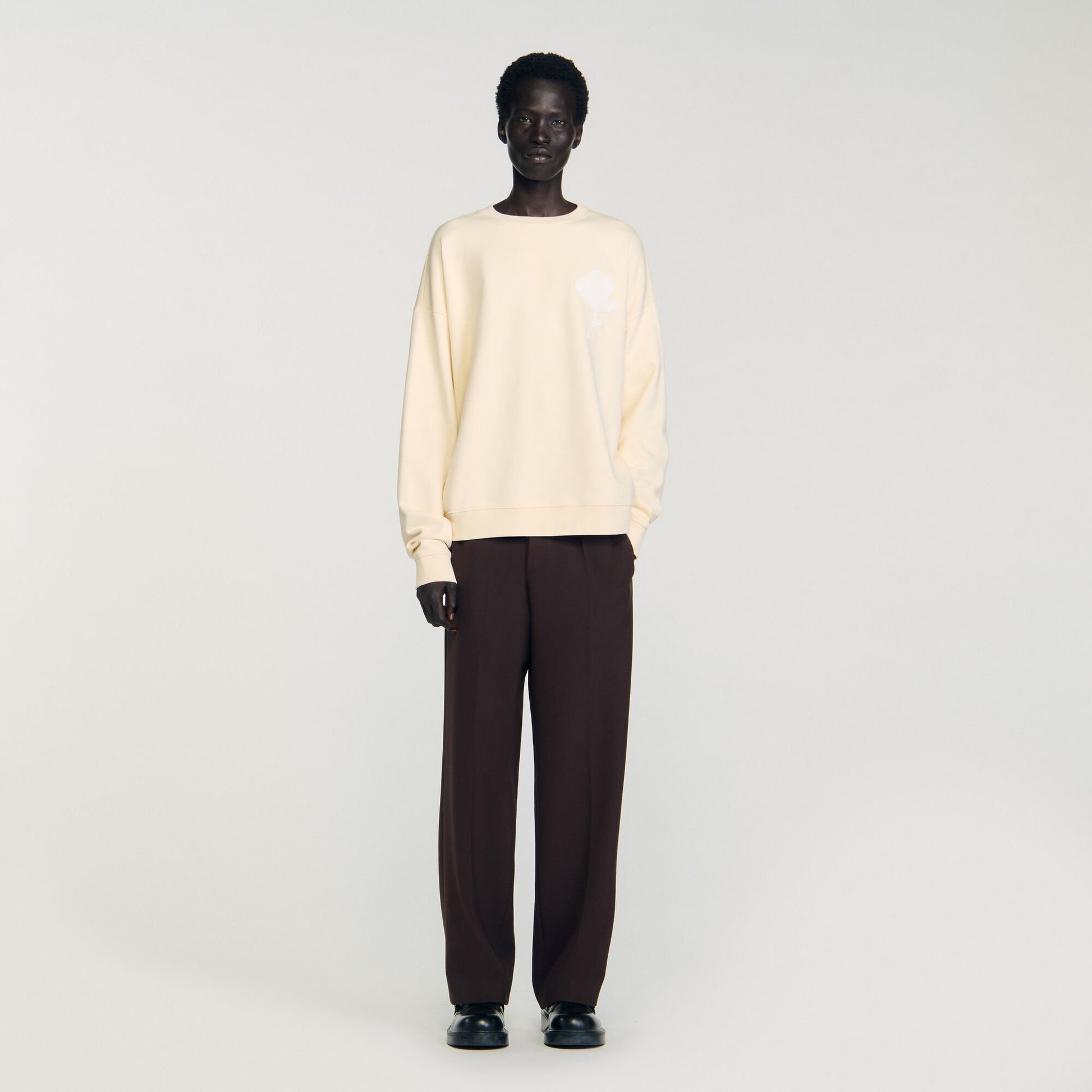 Sandro Sweatshirt with flower patch Butter Cream